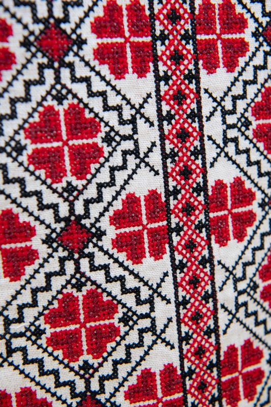 Лляна чоловіча вишиванка Українські традиції 32101234 натуральний льон (L)96-100 з червоно-чорним орнаментом