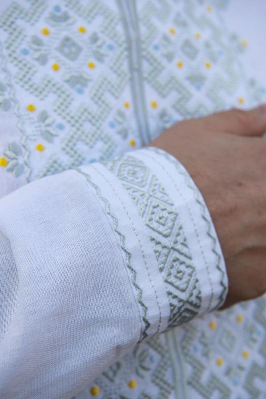 Лляна чоловіча вишиванка з ніжним орнаментом 801234 льон (3XL)120 біла