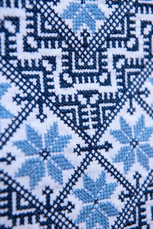 Вишиванка чоловіча лляна Орнамент з блакитним візерунком 301234 льон (XL)104-108 біла