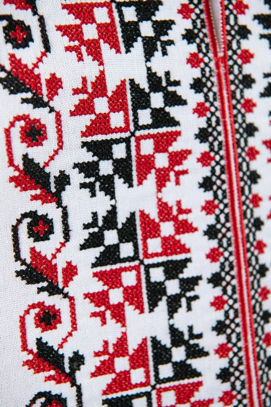 Вишиванка лляна для хлопчика Візерунок з коротким рукавом 706234 льон 146см біла з червоно-чорною вишивкою